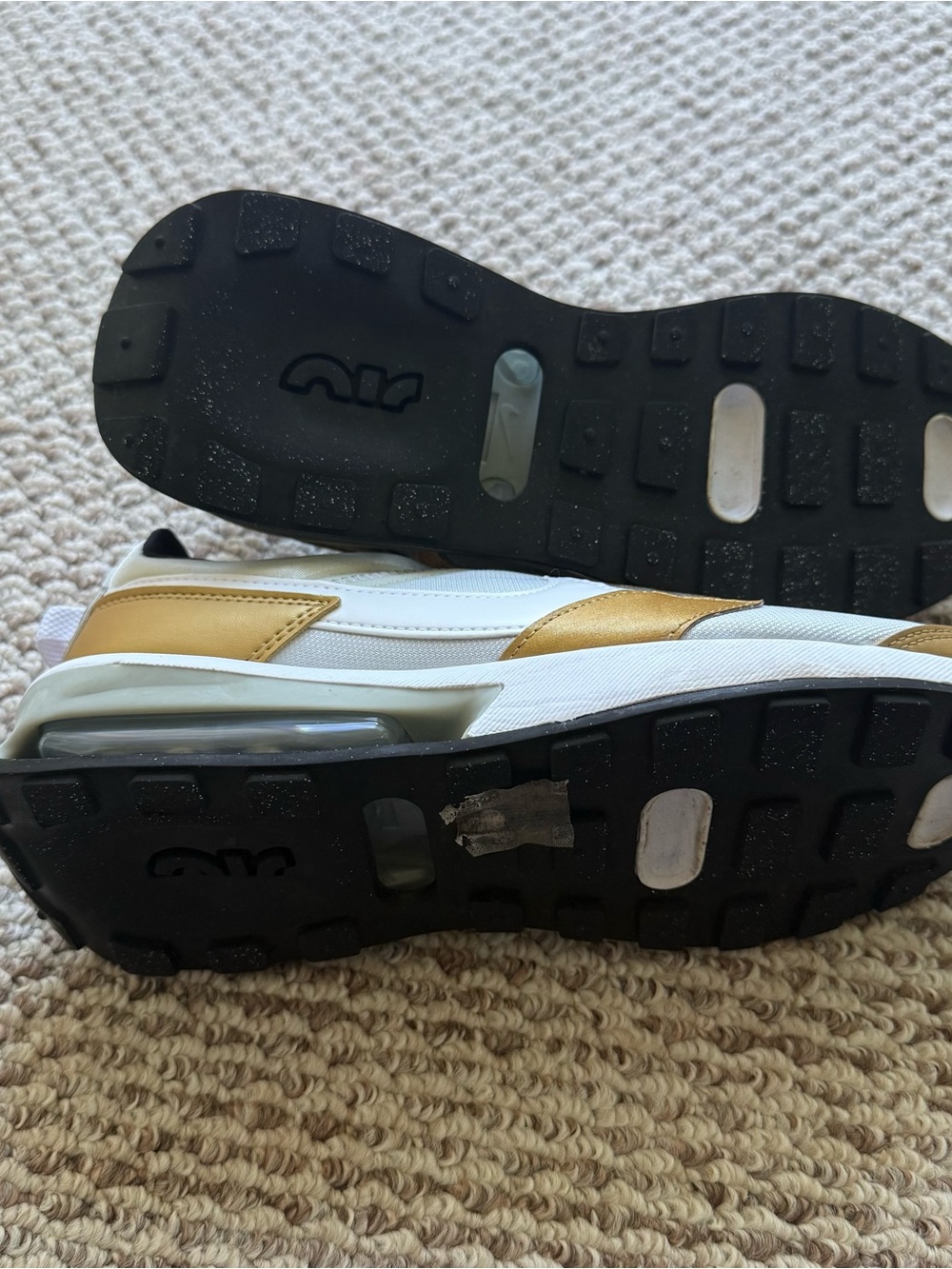 Nike Air Max Pre-Day SE Sneakers - Picture 7 of 7